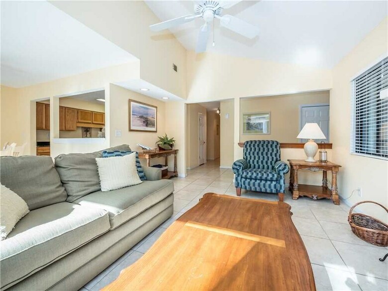 Beachwalk 186, 1 Bedroom, Pool, Near Beach, Sleeps 4