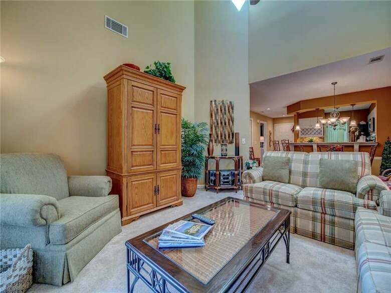 Colonnade Club 200, 2 Bedrooms, Sleeps 4