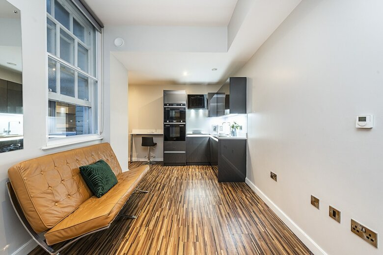 Manchester Studios And Apartments