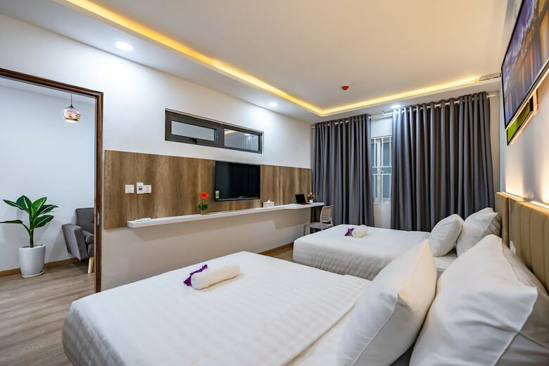 Skyline Serviced Apartments