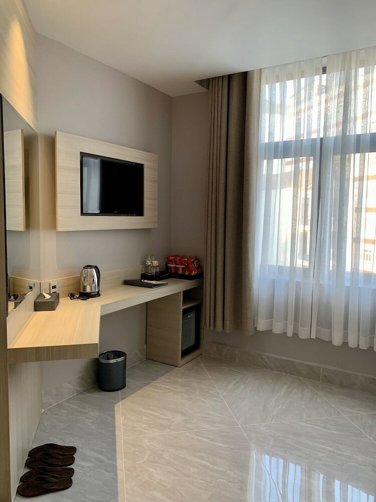 Holiday 2 Hotel