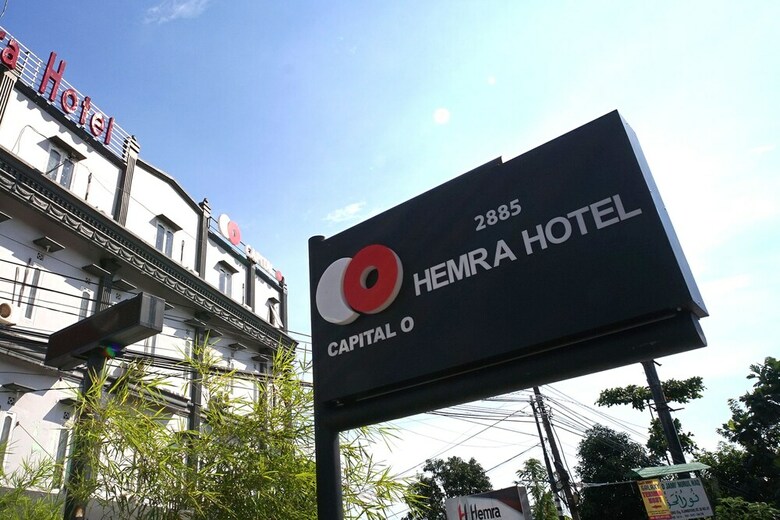 Capital O 2885 Hemra Hotel