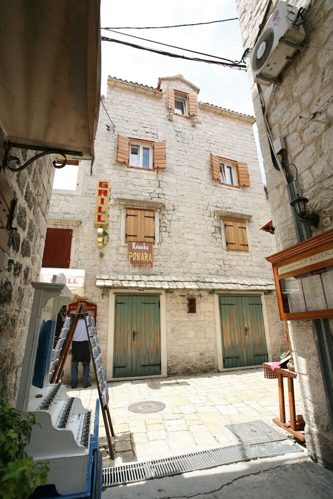 Hotel Rooms Beljan