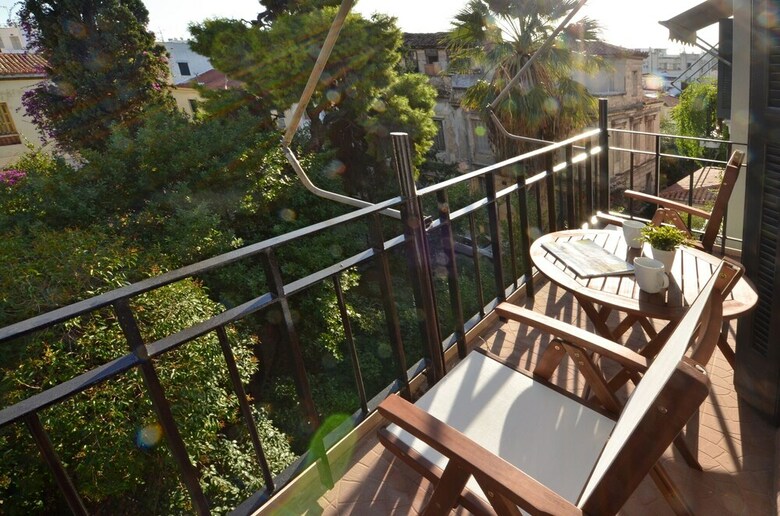 Plaka Apartment In Athens
