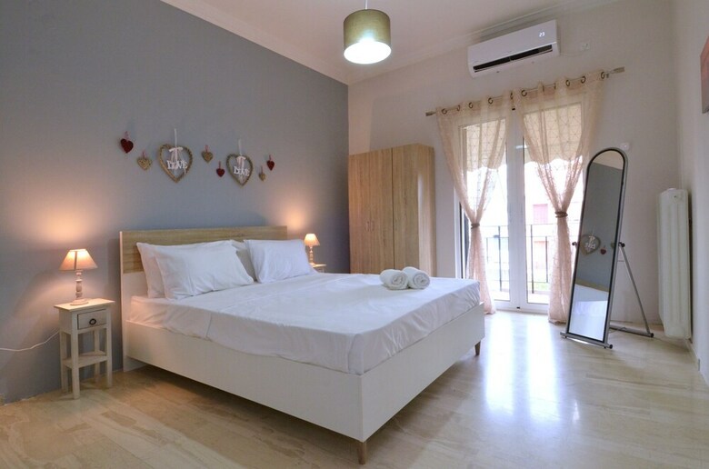 Plaka Apartment In Athens