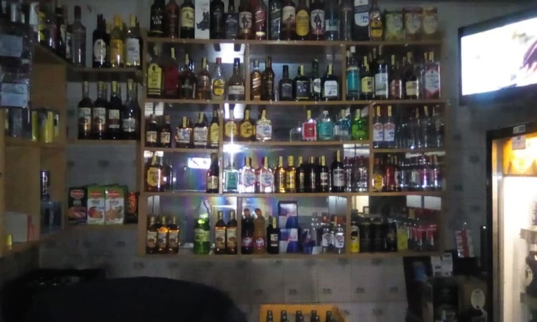 Hotel Patron's Pub & Lounge