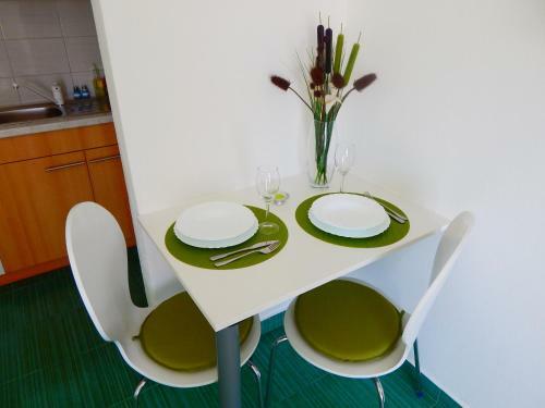 Apartments & Rooms Marinka