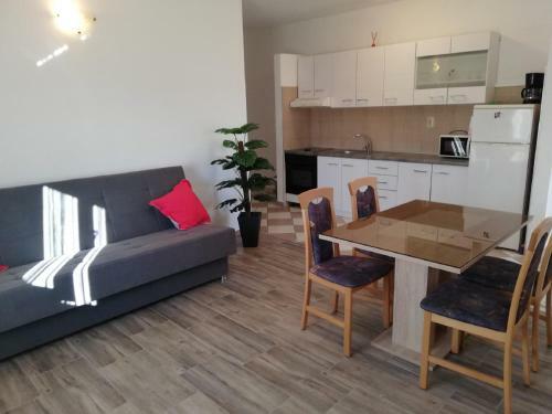 Apartments Klanac