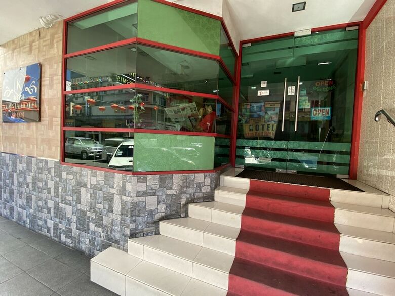 Oyo 89997 Kurnia Hotel