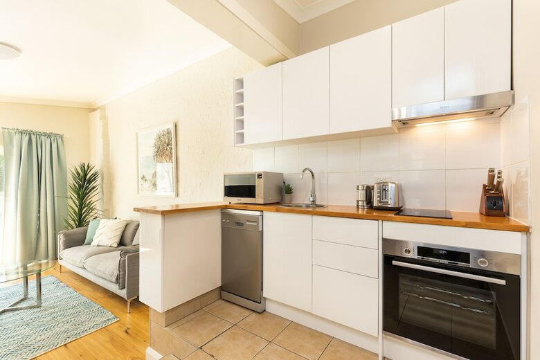 Ultimo 1 Bed. Furnished House W Parking