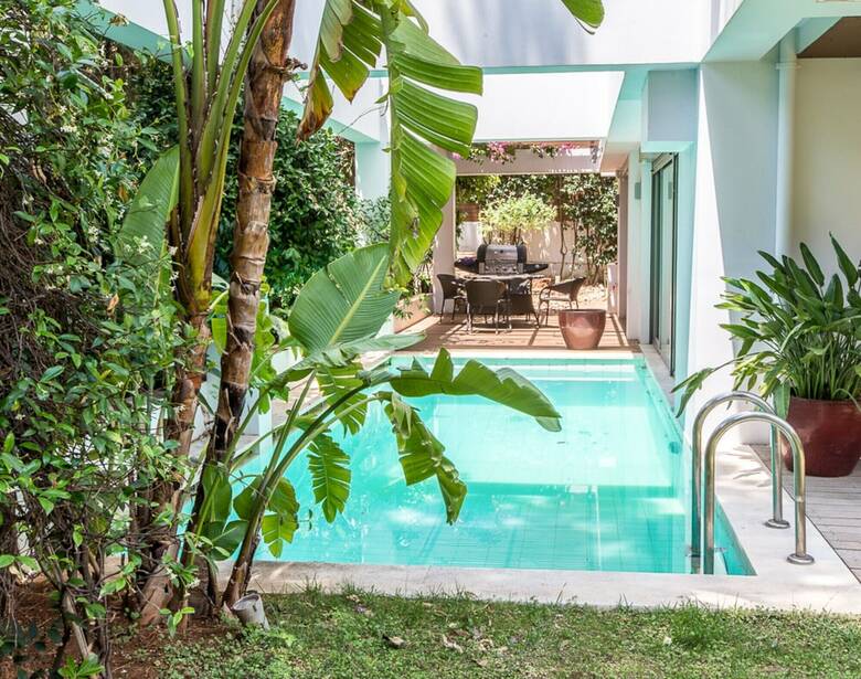 Villa Lillium With Pool & Garden