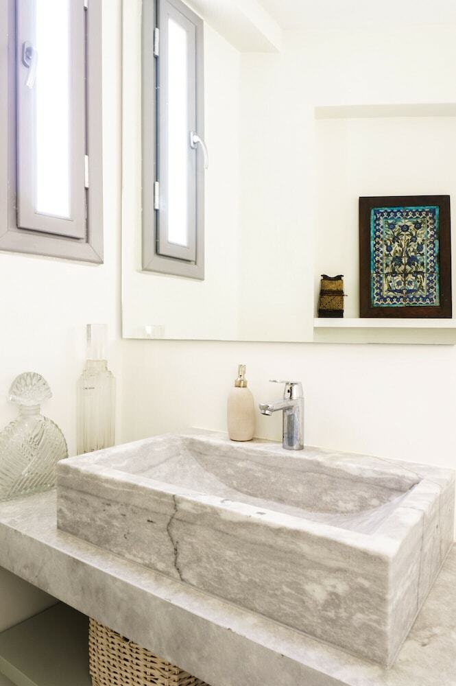 Villa Maison Suisse With Panoramic Views Of Spetses