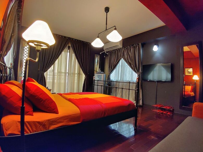 Hotel Daguli's Home