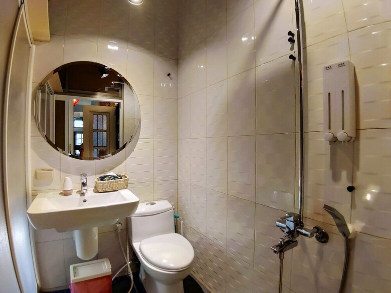 Hotel Daguli's Home