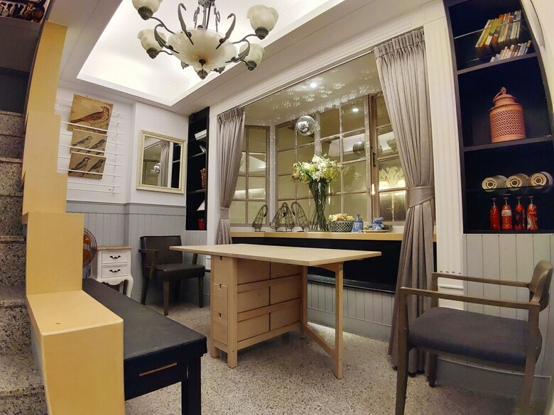 Hotel Daguli's Home