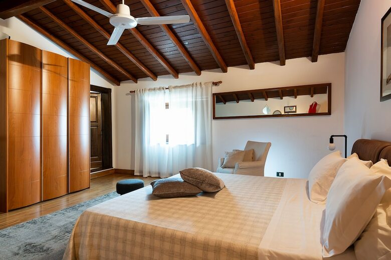 Villa Palmento La Rosa