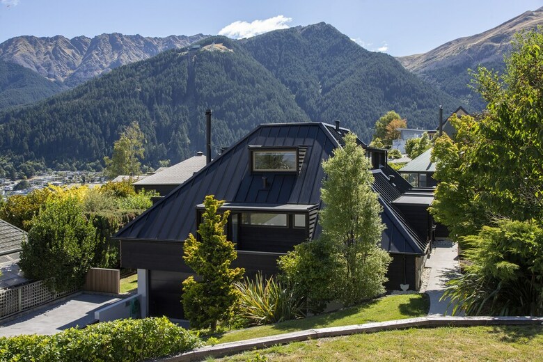 Mountain Utopia