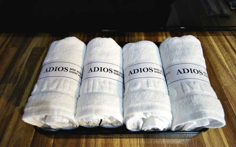 Hostal Adios - Hostel