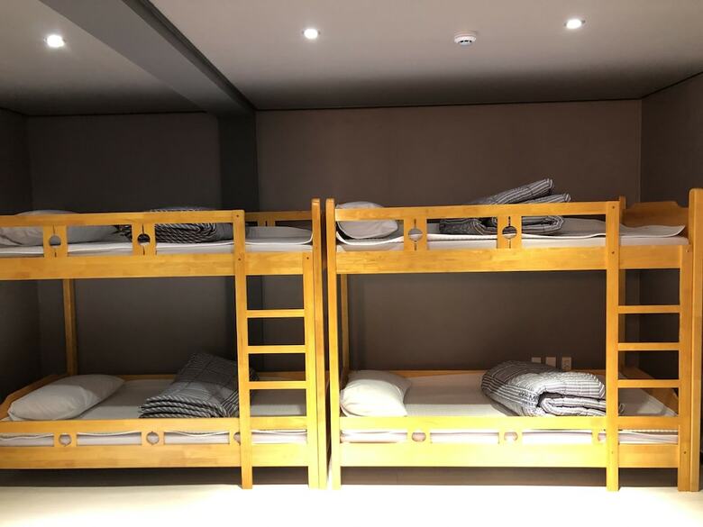 Hostal Adios - Hostel