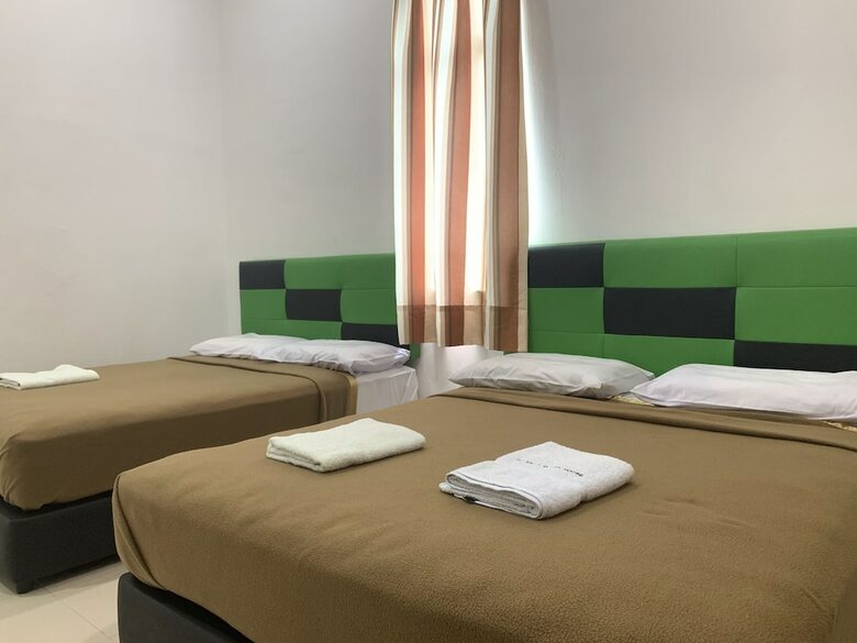 Hotel Oyo 90005 Dc Villa Guest House