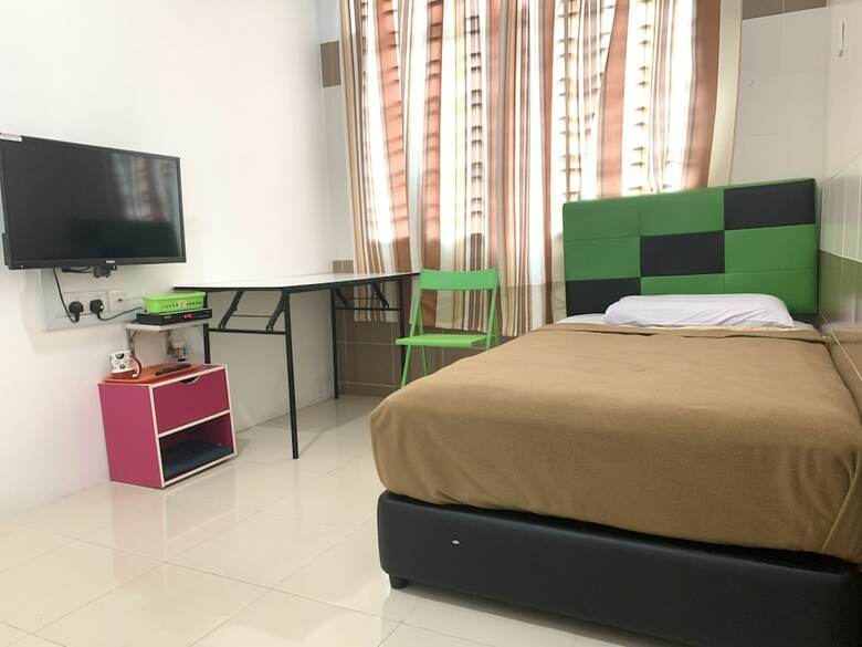 Hotel Oyo 90005 Dc Villa Guest House