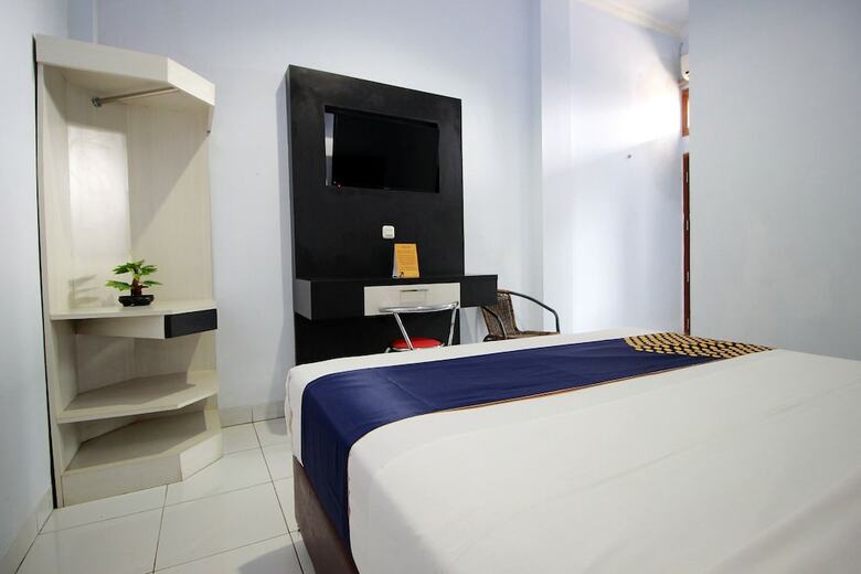 Hostal Spot On 2842 Hotel Rindu