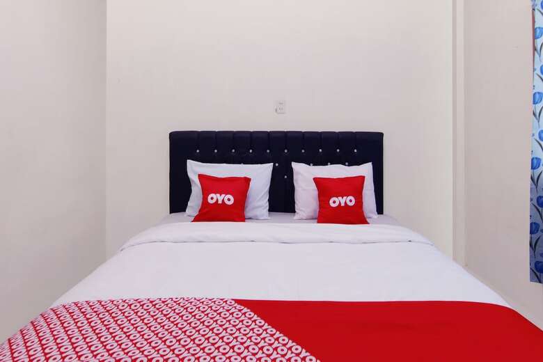 Hotel Oyo 1440 New Sejarah