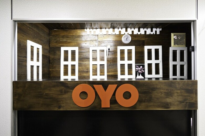 Oyo 89960 Manjung Inn Hotel