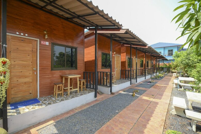 Hotel Oyo 808 Kawin Home