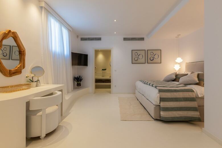 Villa Avolia IV By The Pearls Collection