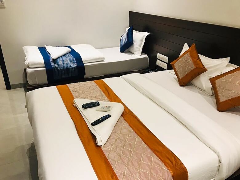 Hotel Flora Suites