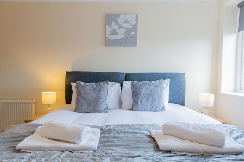 Apartamento 2-bedroom Penthouse, Clockhouse, Hoddesdon