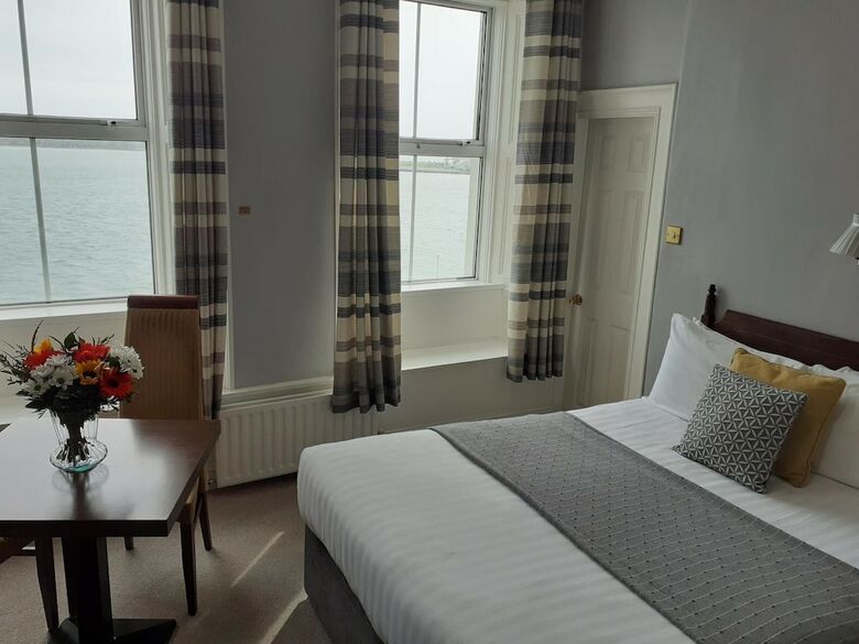 Hotel Commodore