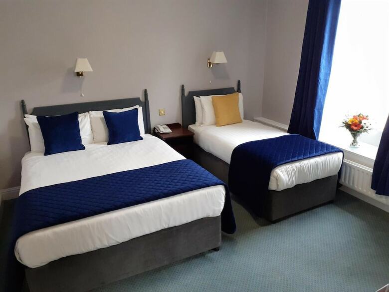 Hotel Commodore