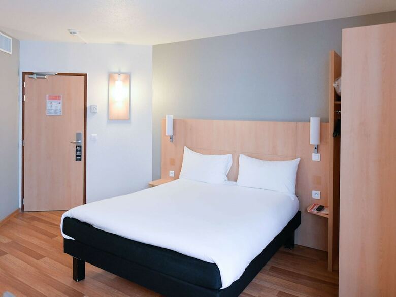 Hotel Ibis Paris Opera La Fayette