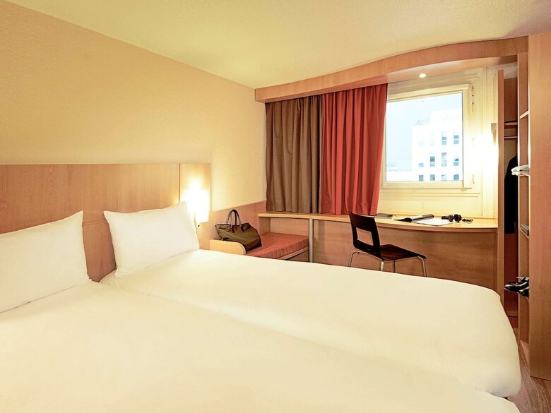 Hotel Ibis Paris Opera La Fayette