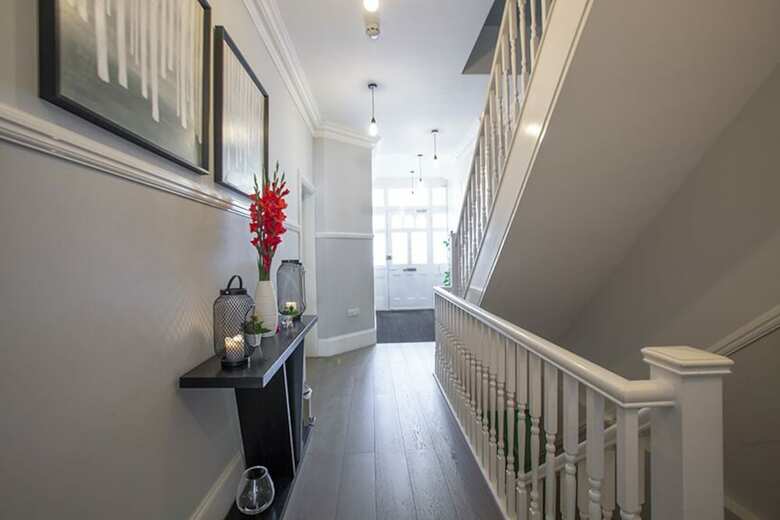 Ealing Apartments