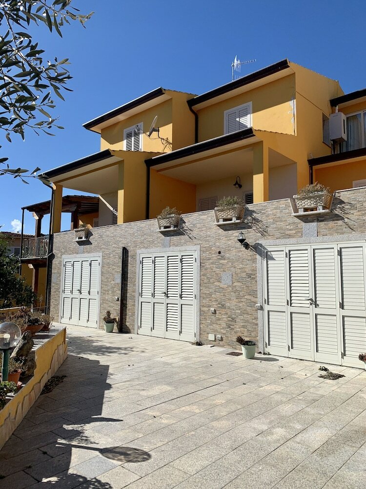 Apartamento Residence Giallo San Teodoro