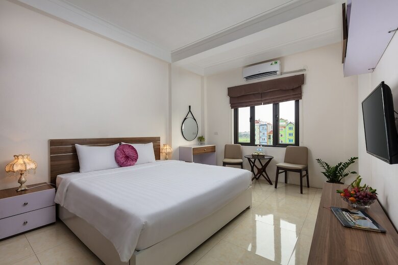 Royal Airport Hotel - Convenient & Friendly