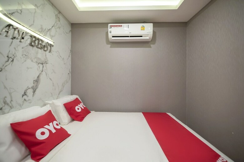 Hotel Oyo 455 Siam Best 2