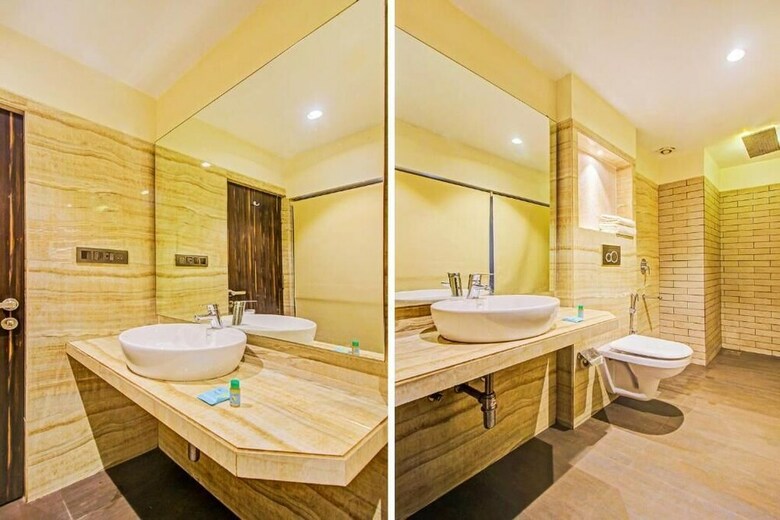 Supreme Grande By Hotel Sai Village