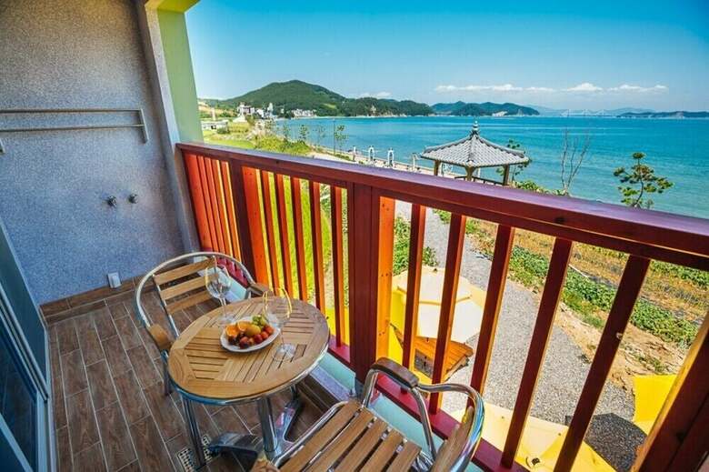 Pension Geoje Beach House