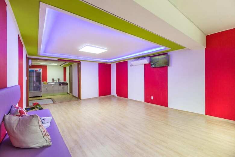 Apartamentos I Can Pension