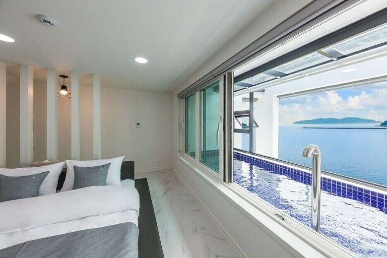 Arco Poolvilla Pension