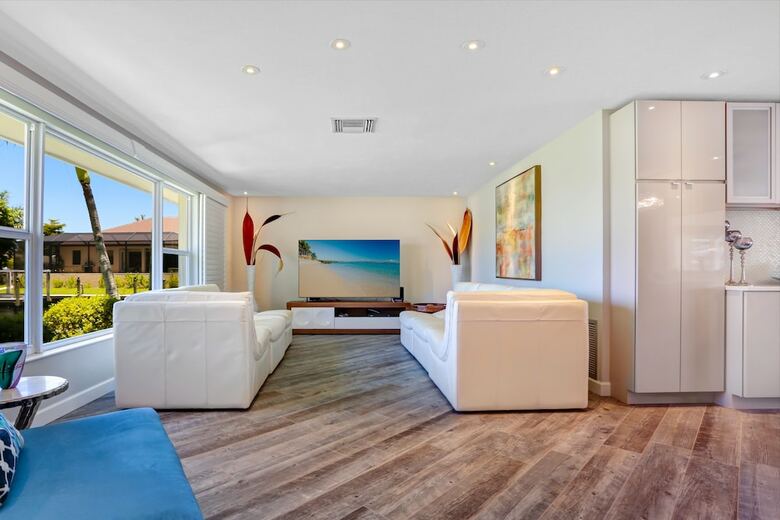 Bimini Breeze - True Waterside Living