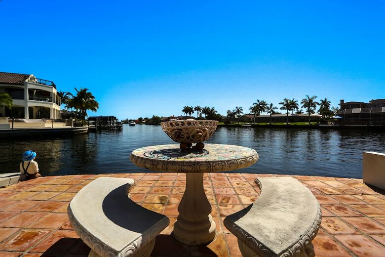 Bimini Breeze - True Waterside Living