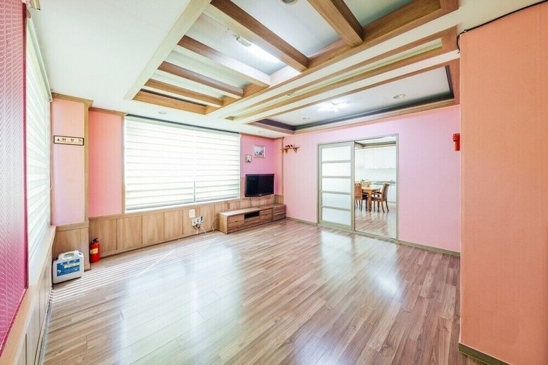 Apartamentos Eurwangni Some Pension