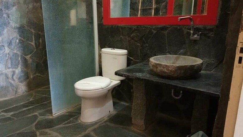 Bed & Breakfast Bunga Ayu Seaside Resort