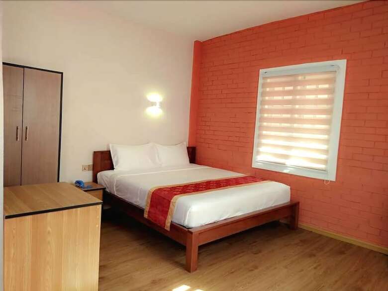 Sunrise Square Motel