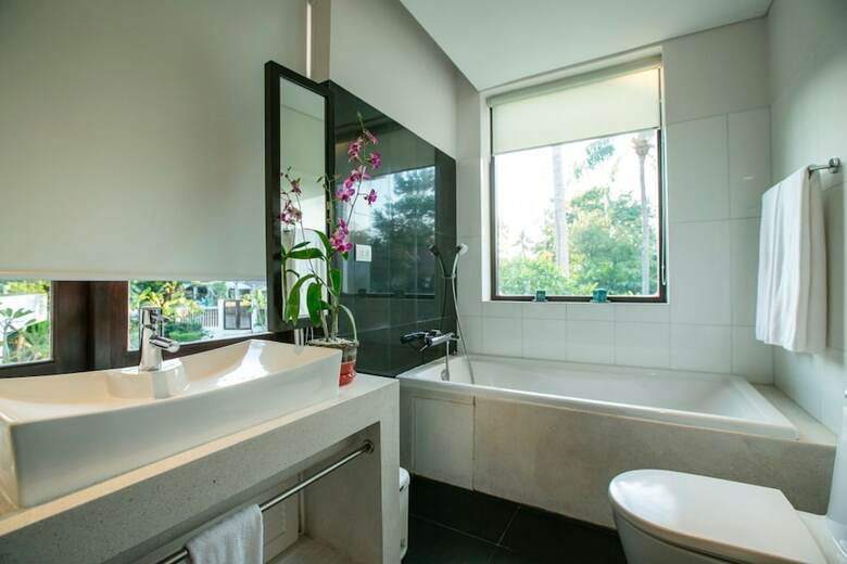 2 Bedroom Luxury Villa Heliconia Near Beach Front
